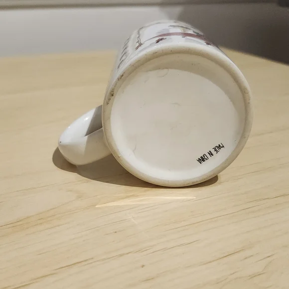 Festive Christmas Tree Mug - Picture 5 of 5